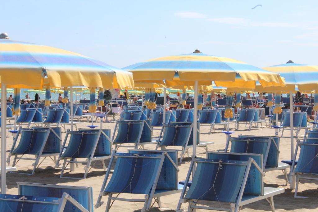 Hotel Holiday Sunshine Summer Misano Adriatico Eksteriør bilde
