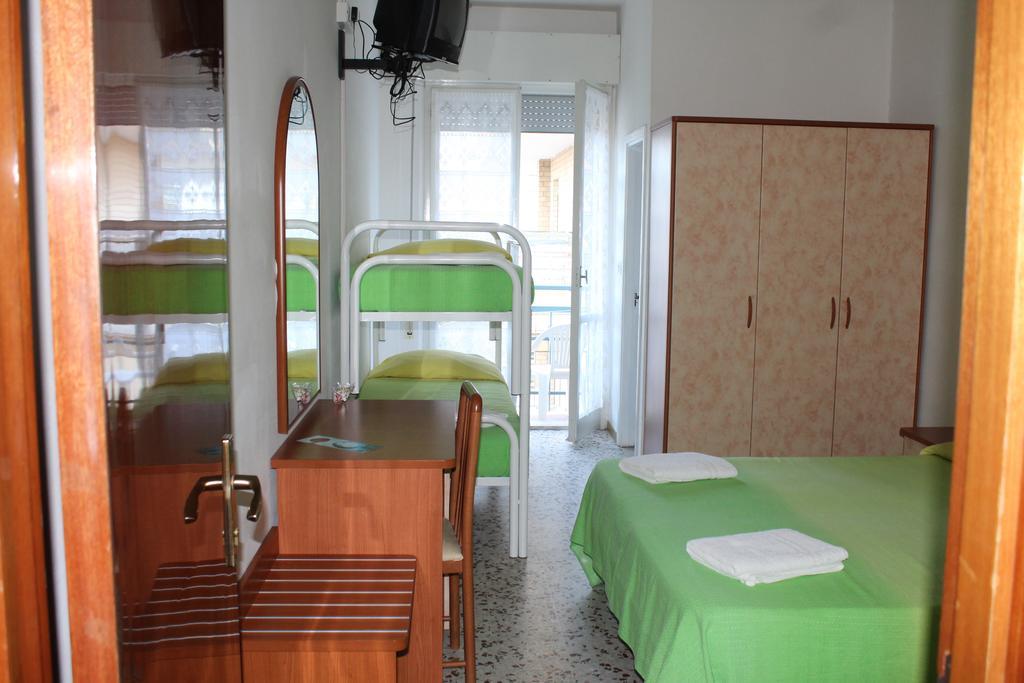 Hotel Holiday Sunshine Summer Misano Adriatico Eksteriør bilde